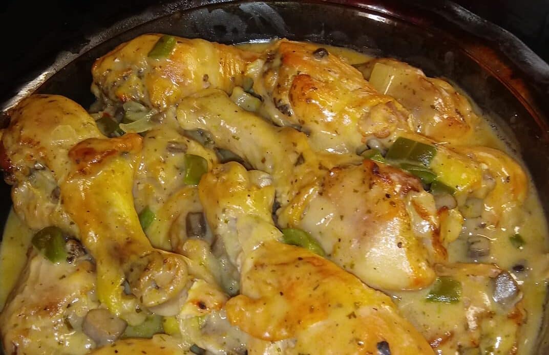 BAKED LEGS WITH CREAM OF MUSHROOM