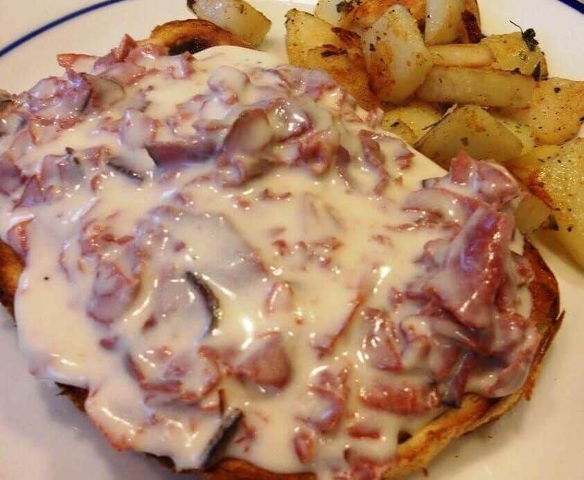 Creamed Chipped Beef on Toast