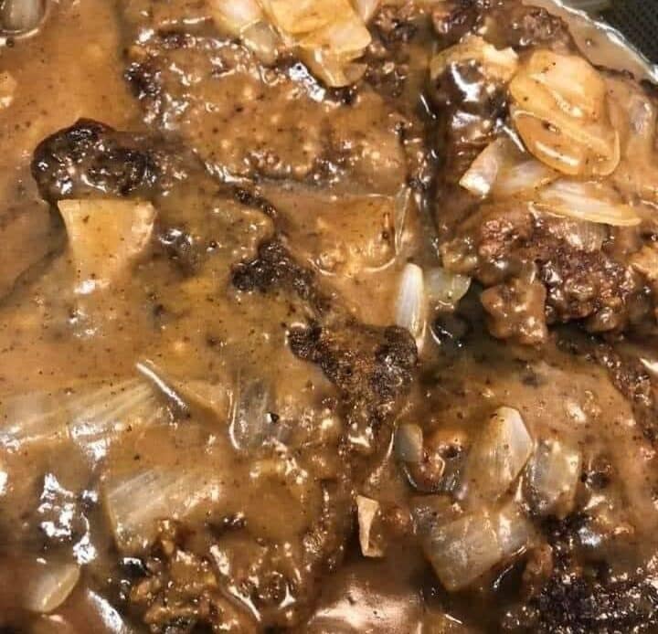 Cubed Steak with Onion Gravy