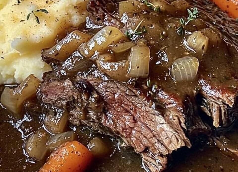 Slow Cooker Pot Roast with Mashed Potatoes